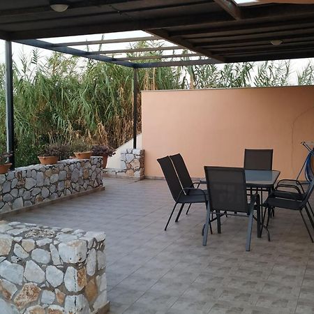 House Near The Sea Villa Gerani  Exterior foto