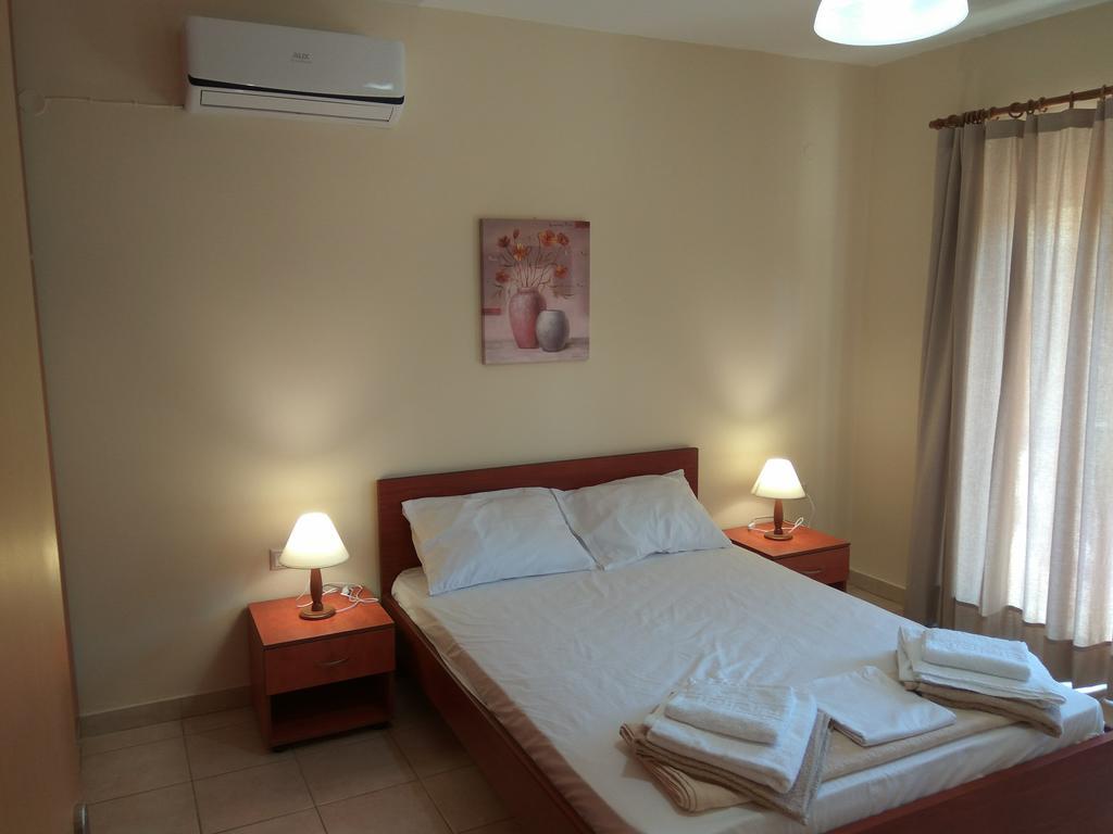 House Near The Sea Villa Gerani  Exterior foto